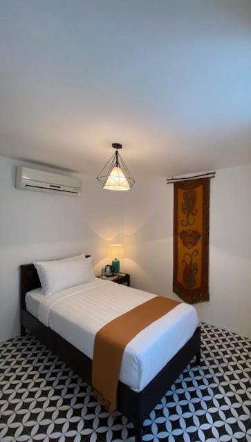 Fides Boutique Hotel Luang Prabang Exteriör bild