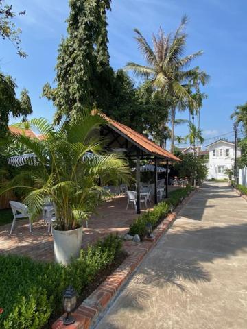 Fides Boutique Hotel Luang Prabang Exteriör bild