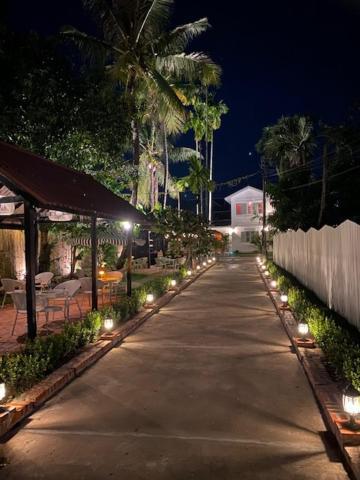 Fides Boutique Hotel Luang Prabang Exteriör bild
